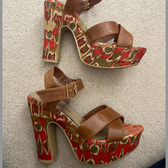 Shoes - Rampage Tan Haylie Chunky Printed Heel Platform Sandals